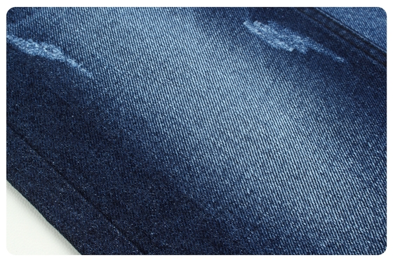 Tecido rígido de denim em azul escuro